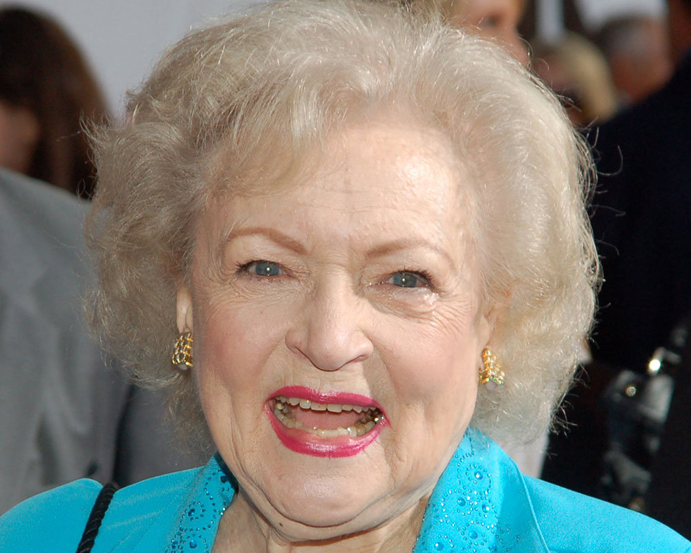 Thousands in Needed Donations in Betty White’s Name ‘Stuns’ Salem, N.H., Animal Rescue League